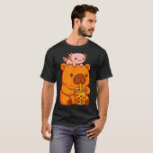 Cute Capybara Drinking Bubble Tea And Axolotl Kawa T-Shirt (Vorne ganz)