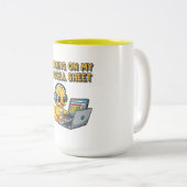 Cute Cartoon Duck Working on Laptop Zweifarbige Tasse (VorderseiteRechts)