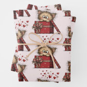 Cute Cartoon Kitten in a Box with Hearts Pattern Geschenkpapier Set (Beispiel)