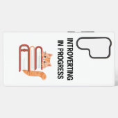 Cute Cat on Books "Introvert in Progress" Samsung Galaxy Hülle (Rückseite (Horizontal))