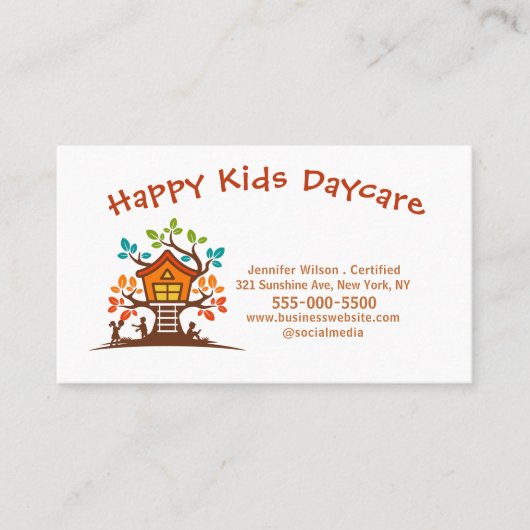 Cute Child Daycare Childcare Treehouse Visitenkarte (Vorderseite)