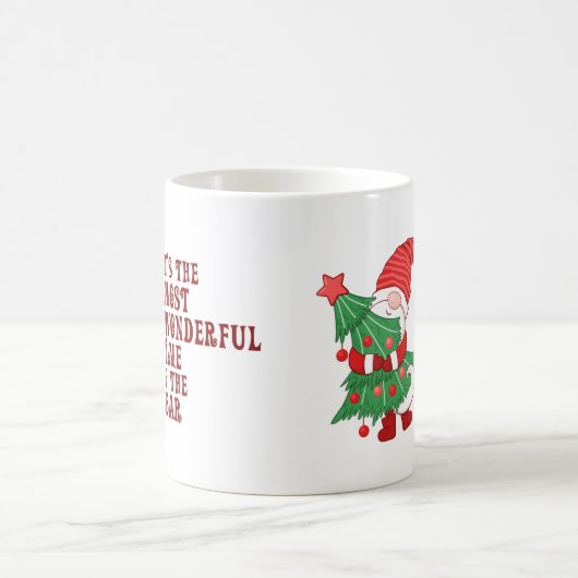 Cute Christmas Gnome Hugging Tree Kaffeetasse (Mittel)