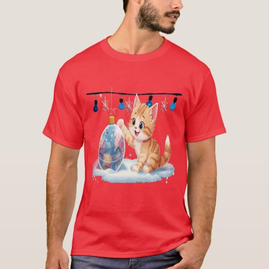 Cute Christmas Kitten Playing with Ornament T-Shirt (Vorderseite)