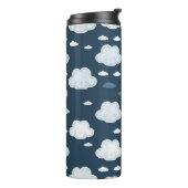 Cute Clouds Pattern – Soft Kawaii Sky Design Thermosbecher (Nach links gedreht)
