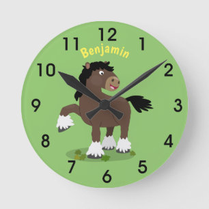 Cute Clydesdale draught horse cartoon illustration Runde Wanduhr