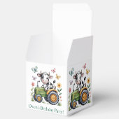 Cute Cow on Tractor Boy Birthday Party Geschenkschachtel (Geöffnet)