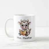 Cute Cow Reading a Book Custom Kaffeetasse (Links)