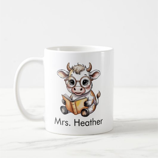 Cute Cow Reading a Book Custom Kaffeetasse (Links)