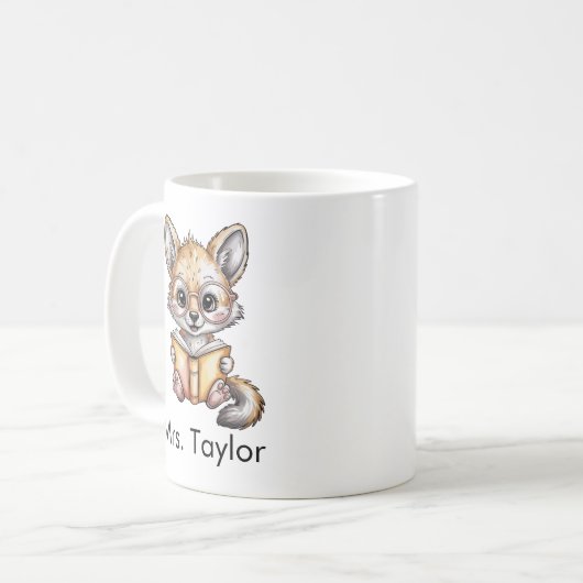 Cute Coyote Reading Book Custom Kaffeetasse (Vorderseite Links)