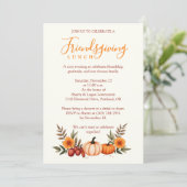 Cute Cozy Autumn Friendsgiving Pumpkins Einladung (Stehend Vorderseite)
