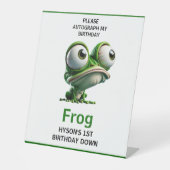 Cute Crazy Frog Farm Theme 1st Birthday Sockelschild (Vorderseite)