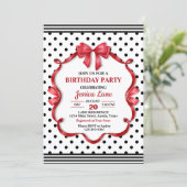 Cute Crimson Bow Birthday Invitation Einladung (Stehend Vorderseite)