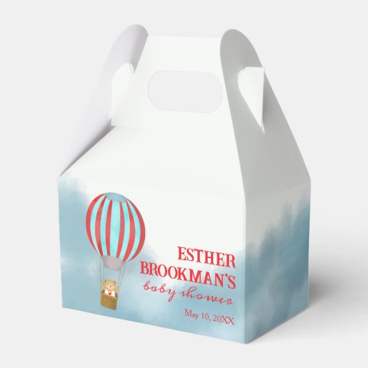 Cute Cub Flying Over the Clouds Baby Shower Geschenkschachtel (Vorderseite)