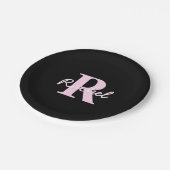 Cute Customizable Monogram | Light Pink & Black Pappteller (Schrägansicht)