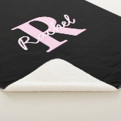 Cute Customizable Monogram | Light Pink & Black Sherpadecke (3/4)