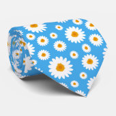 Cute Daisy Flower Pattern On A Blue Krawatte (Gerollt)