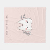 Cute Dental Office Personalized Pink Fleecedecke (Vorderseite (Horizontal))