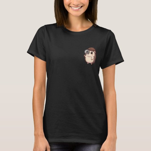 Cute Detective Hedgehog with Magnifying Glass T-Shirt (Vorderseite)