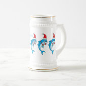 Cute dolphin with Santa hat cartoon Bierglas (VorderseiteRechts)