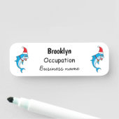 Cute dolphin with Santa hat cartoon Namensschild (Beispiel)
