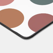 Cute Earth Tones Polka Dots Schreibtischunterlage (Ecke)