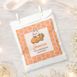 Cute Easter Bunny Floral 1st Birthday Party Geschenktütchen
