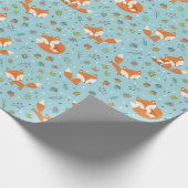 Cute Fall Mama and baby fox on blue Geschenkpapier (Ecke)