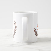 Cute Fall Pumpkin Spice and Cozy vibes  Jumbo-Tasse (Rückseite)