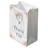 Cute Floral Dolphin Baby Shower Mittlere Geschenktüte (Vorderseite Schrägansicht)