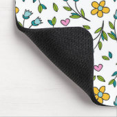Cute Flowers and Hearts Light Pattern Mousepad (Ecke)