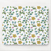 Cute Flowers and Hearts Light Pattern Mousepad (Vorne)