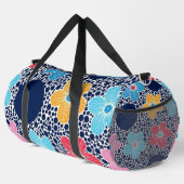 Cute Flowers and Polka Dots – Playful Floral Duffle Bag (Rechte Ecke)