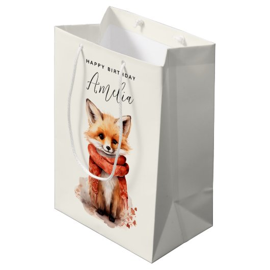 Cute Fox Pup in a Red Scarf Birthday Mittlere Geschenktüte (Vorderseite Schrägansicht)