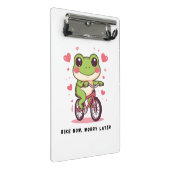 Cute Frog Riding Bicycle | Funny Frog Lover Gift Mini Klemmbrett (Schrägansicht)