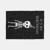Cute Funny Kawaii Skeleton Birthday Skull Happy Wo Fleecedecke (Vorderseite (Horizontal))