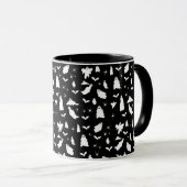 Cute Ghost, Bats & Spiders Halloween Pattern Tasse (VorderseiteRechts)