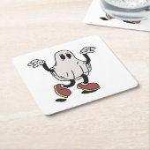 Cute ghost enjoying rechteckiger pappuntersetzer (angewinkelt)