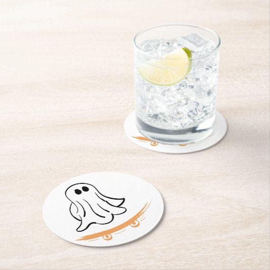 Cute ghost on skateboard runder pappuntersetzer (Vor Ort)