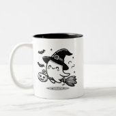 Cute Ghost Witch with Pumpkin & Broom | Two-Sided Zweifarbige Tasse (Links)