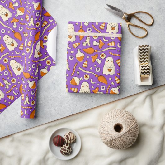 Cute ghosts Halloween Elegant purple Orang Geschenkpapier (Kunsthandwerk)