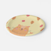 Cute Ginger Orange Cat Playing in Autumn Leaves Pappteller (Schrägansicht)