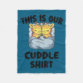 Cute Giraffe Couple This Is Our Cuddle Fleecedecke (Vorderseite)