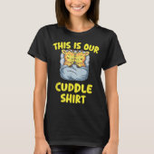 Cute Giraffe Couple This Is Our Cuddle  T-Shirt (Vorderseite)