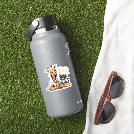 Cute Giraffe Ghost with Black Cat and Boo! Classic Aufkleber (HydroFlask Insitu)
