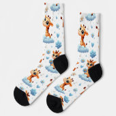 Cute Giraffes on Clouds Baby Shower All-Over-Print Socken (Linkes Detail)
