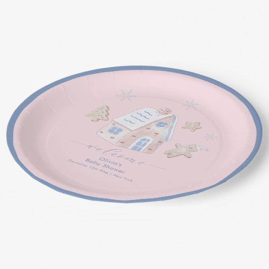 Cute Girl Gingerbread Village Baby Shower Welcome Pappteller (Schrägansicht)