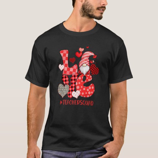 Cute Gnome Love Heart Leopard Plaid Teacher Squad T-Shirt (Vorderseite)