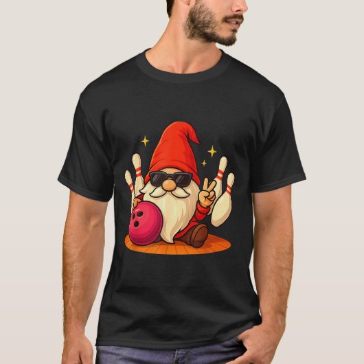 Cute Gnome With Sungles Gnome Playing Bowling Men T-Shirt (Vorderseite)