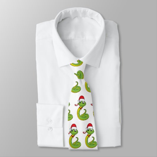Cute green snake with santa hat cartoon krawatte (Gebunden)