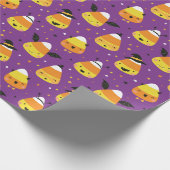 Cute Halloween Candy Corns in costume purple Geschenkpapier